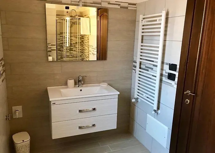 Eleven לינה וארוחת בוקר